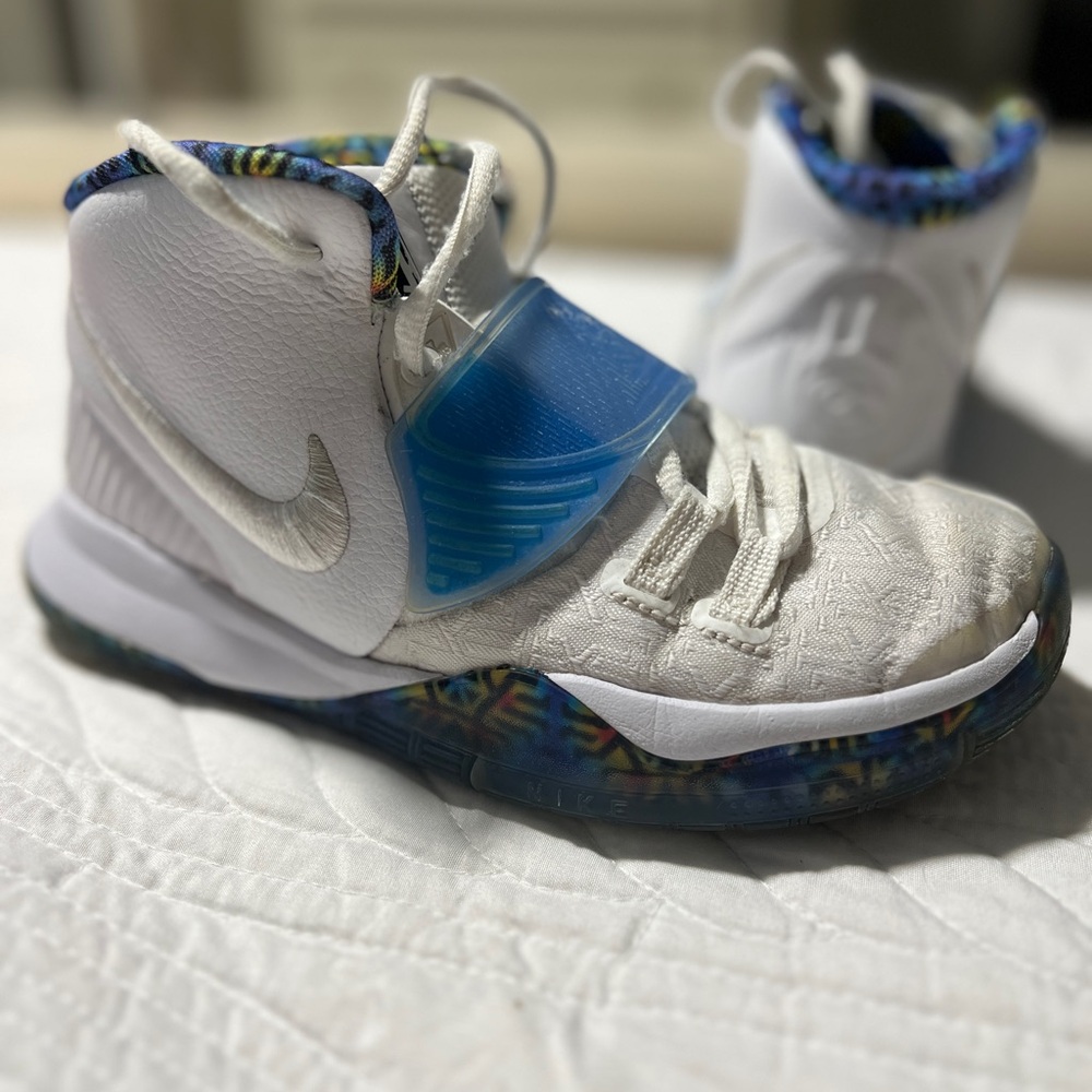 Nike Kyrie 6 Sapphire Basketball Shoes